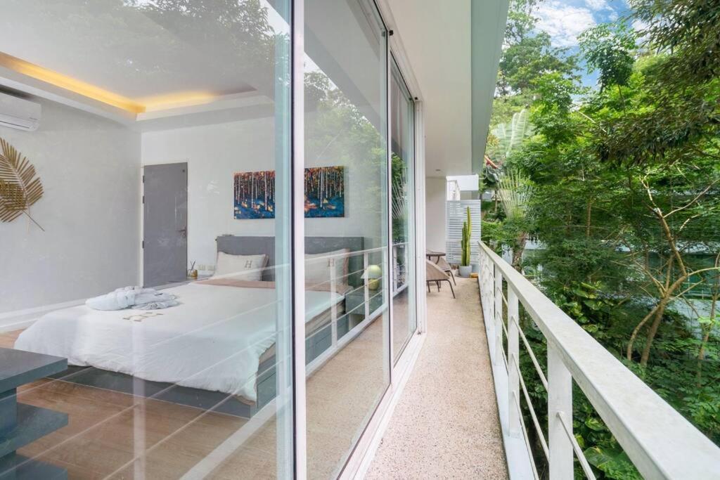 The Tree Seaview And Quiet Surrounded By Trees 75Smetre Apartment Kamala Beach Exterior photo