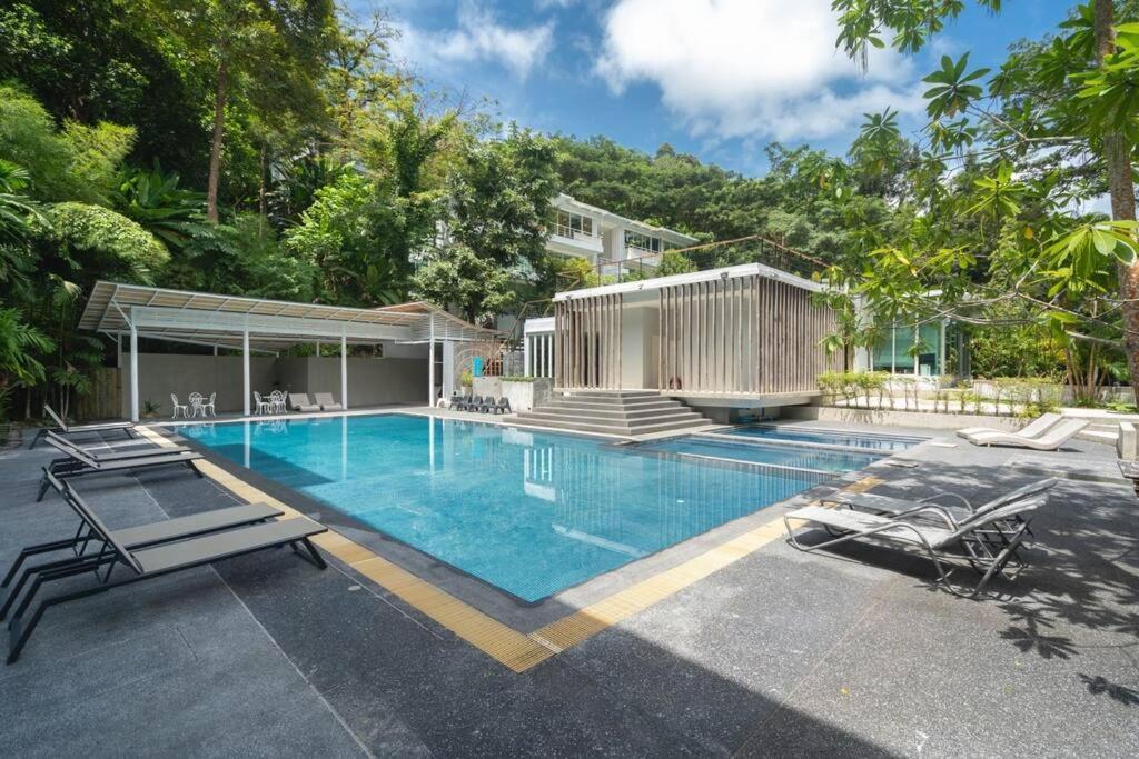 The Tree Seaview And Quiet Surrounded By Trees 75Smetre Apartment Kamala Beach Exterior photo